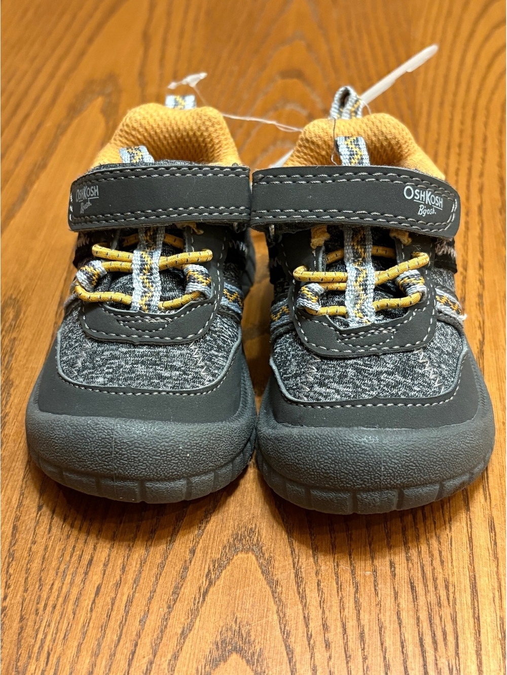 OshKosh B'gosh Toddler Boy Hiking Shoes Size 4 Gray Yellow NWT
